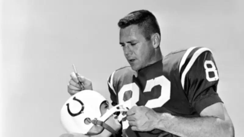 Raymond Berry, Hall of Fame Colts Wide Receiver, Dies at 93