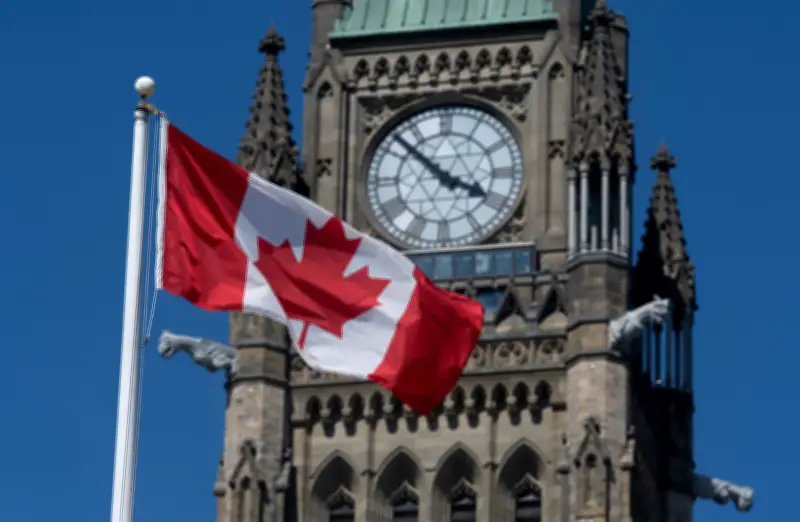 Report Accuses Immigration Employees of Sexual Harassment and Fraud