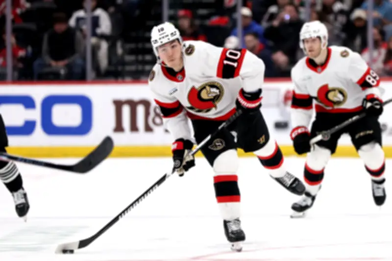 Senators sign Spence to 4-year deal, acquire Ersson and Burakovsky