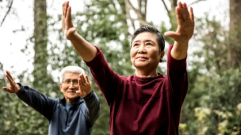 Signs of Aging Well: Physical, Emotional, and Mental Health Tips