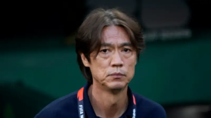 South Korea Coach Hong Myung-bo Resigns After World Cup Exit and Presidential Criticism