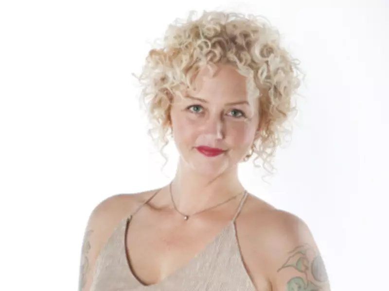 SUNshine Girl Tara: Beekeeper and Adventurer