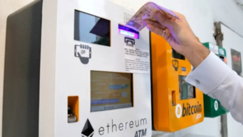 Survey: Most Canadians Support Banning Crypto ATMs