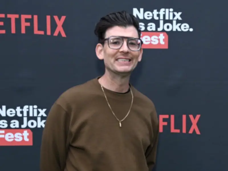 'The Pitt' Actor Moshe Kasher Reveals HPV-Related Tongue Cancer Diagnosis