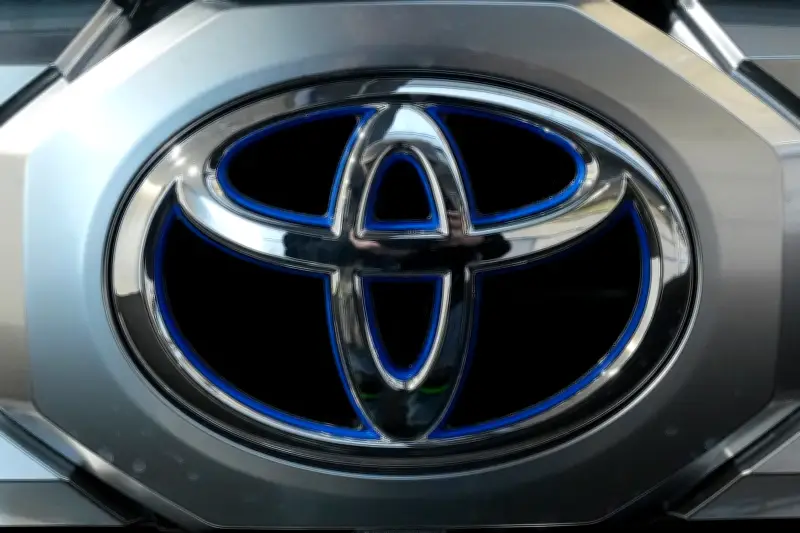 Thousands of Vehicles Recalled in Canada Over Airbag, Engine Faults