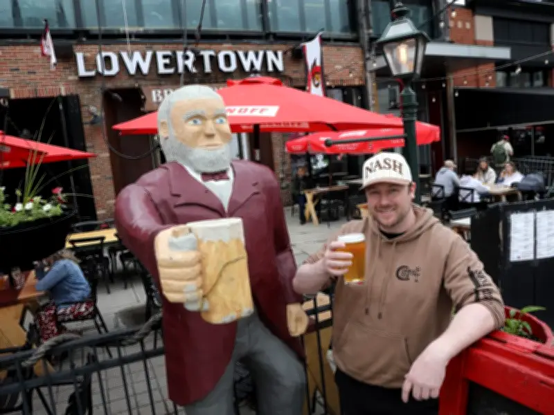 Top 10 Ottawa Patios for Beer Lovers: Best Spots for Craft Brews and Outdoor Vibes