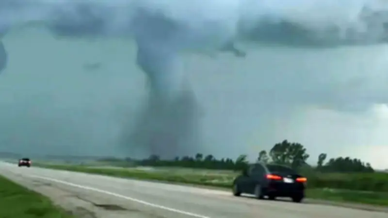 Tornado Confirmed in Manitoba’s Parkland Region, Causing Damage