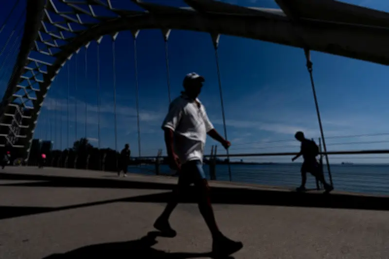 Toronto Faces Below-Seasonal Temperatures as Summer Begins