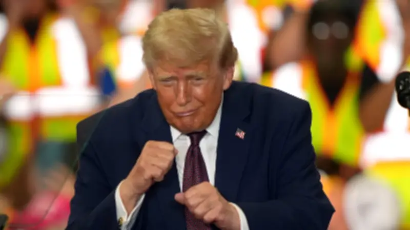 Trump Floats Third Term Idea at Pennsylvania Rally