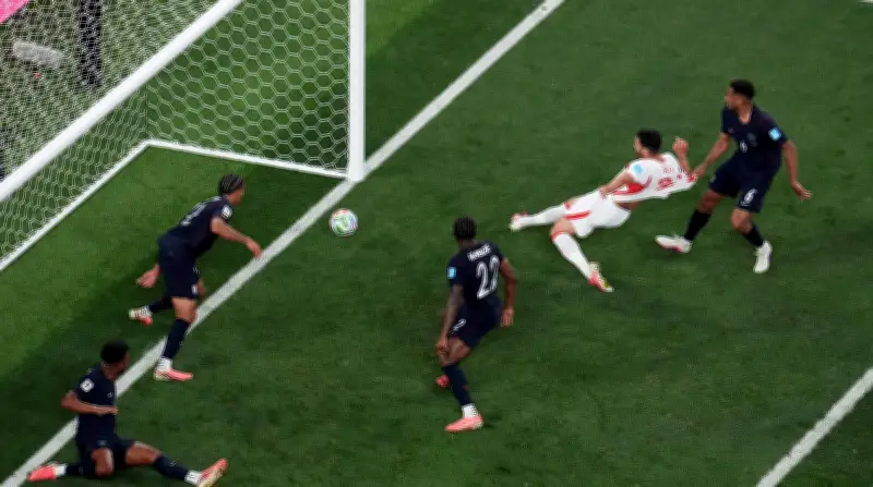 Turkey Stuns US 3-2 on Last Kick of World Cup Match