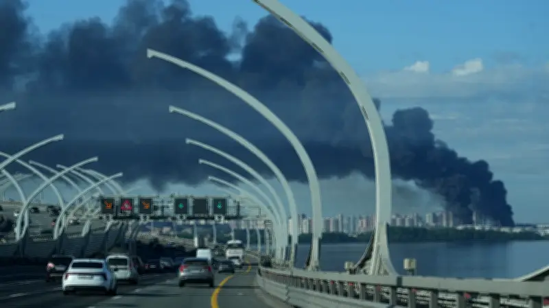 Ukrainian Drones Hit St. Petersburg Oil Terminal, Embarrassing Putin