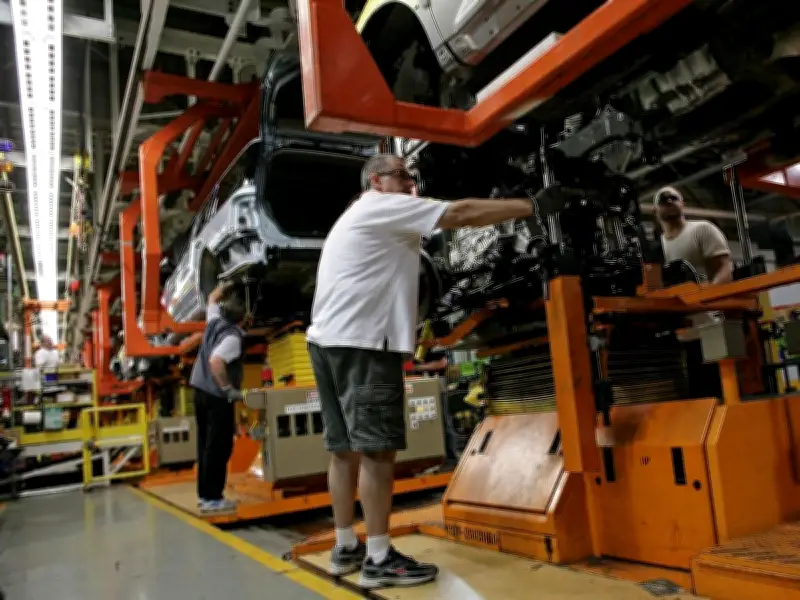 Unifor seeks higher pay, job security in Ford talks amid Trump tariff uncertainty