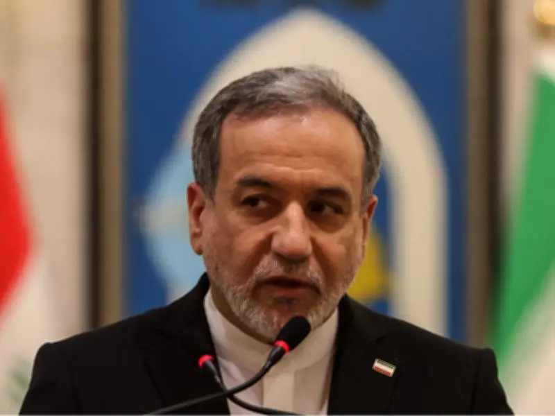 US and Iran Trade Attacks Straining Ceasefire Amid Peace Talks
