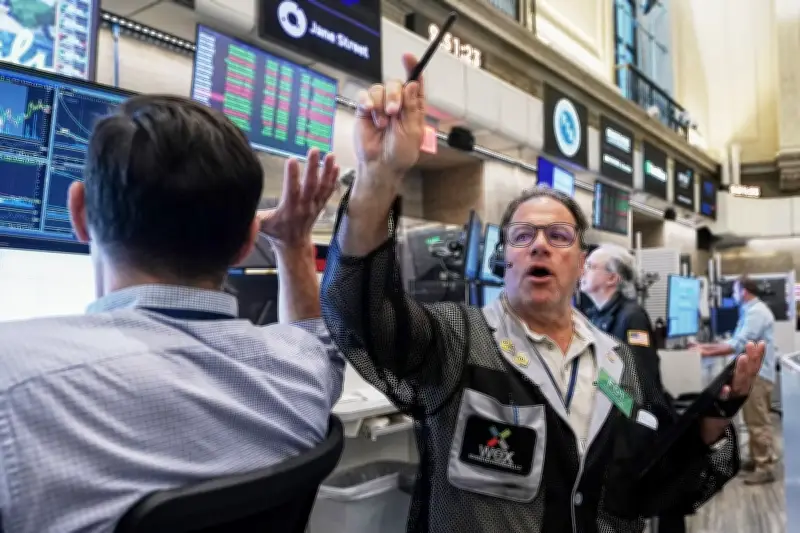 U.S. stocks waver as tech slips, oil prices extend decline