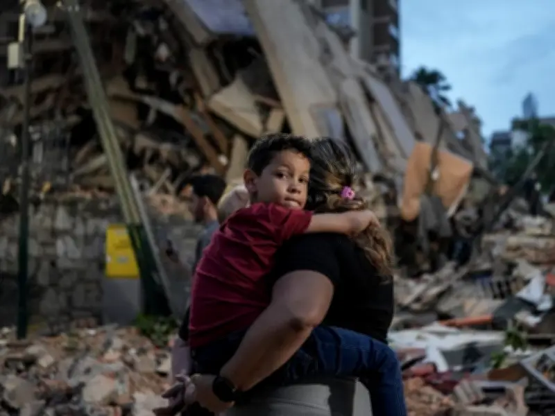 Venezuela Earthquakes Death Toll Rises to 164 as Rescuers Search for Survivors