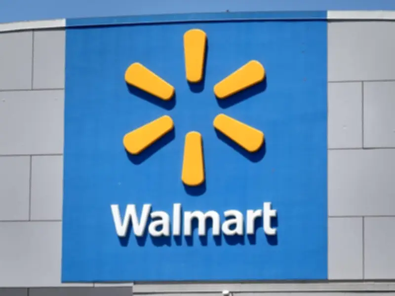 Walmart worker sues, says female manager sent nudes and harassed him