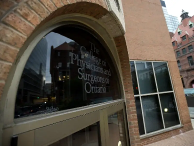 Windsor doctor who had sex with patient cleared to return to practice