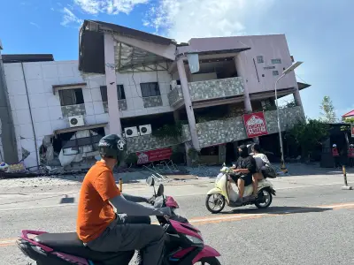 7.8 Magnitude Quake in Philippines Kills 32, Triggers Tsunami