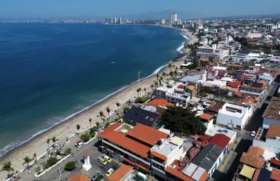 California Couple Witnesses Fatal Crocodile Attack in Puerto Vallarta