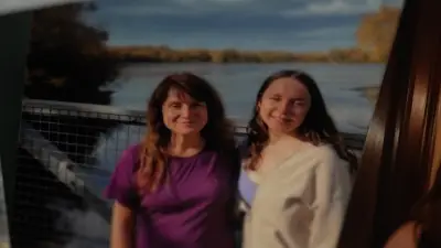 Canadian mom fights Ukrainian seller of suicide kits after daughter's death