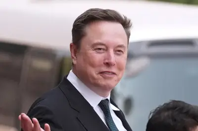 Elon Musk on Track to Be World's First Trillionaire with SpaceX IPO