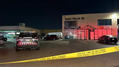 Man Stabbed in North York, Police Hunt Suspect