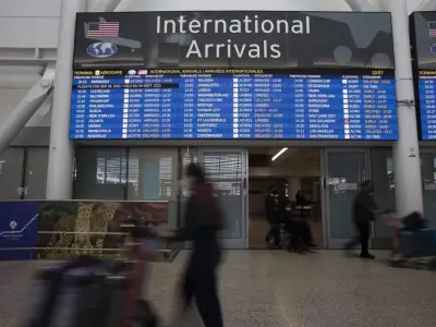 Measles Exposure Warning at Toronto Pearson Airport on Two Flights