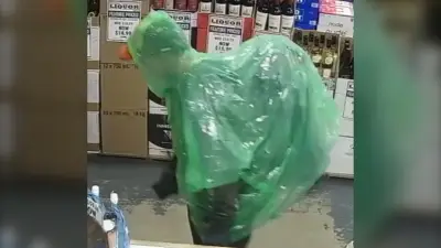 Police Seek Man in Distinctive Clothing in Nanaimo Credit Card Fraud