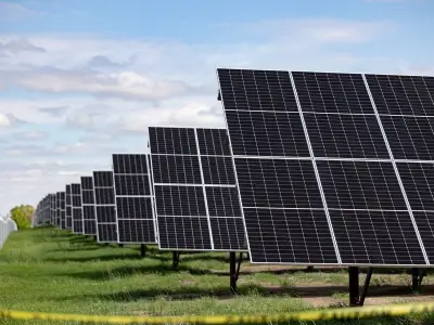 Saskatoon's New Solar Farm Begins Operations, Cutting Emissions by 23,000 Tonnes