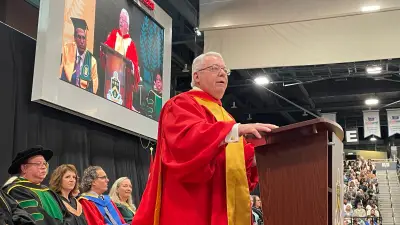 University of Regina Honours Paralympic Pioneer Bob Steadward at Convocation