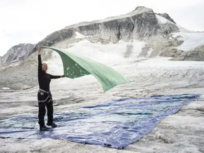 Vancouver artist turns glacial science into immersive 15-metre textile sculpture