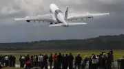 Airbus to Inspect 16 A380s After Finding Wing Cracks