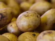 Driver hands police potato instead of license during traffic stop in Kitchener
