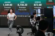 Global Shares Slide as Traders Lock in Profits After AI Rally