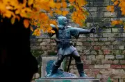 Hunting the real Robin Hood through Sherwood Forest: elusive trail