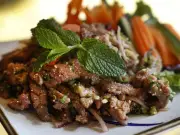 Is Ottawa's Restaurant Critic Out of Touch with Diners' Palates?