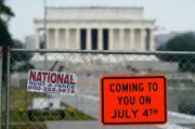 Lincoln Memorial Reflecting Pool Gets Police Scrutiny Under Trump