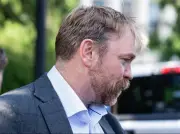 Maine Senate Race Tests Partisan Loyalty Amid Candidate Scandals