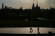 Russia Probes Two Car Bombs in Moscow Amidst Ongoing Tensions