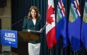 Smith Defends Unvalidated Signatures for Separatist Referendum Question