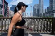 Toronto to experience 'building humidity' as warm weather persists
