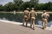 Trump: 6 Arrested for Damaging Lincoln Memorial Reflecting Pool