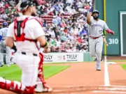 Vladimir Guerrero Jr. Ends Homer Drought as Blue Jays Sweep Red Sox