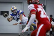 Winnipeg Blue Bombers edge Calgary Stampeders 30-28 in season opener