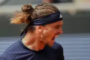 Zverev Beats Mensik in French Open Semifinals, Nears Elusive Grand Slam Title