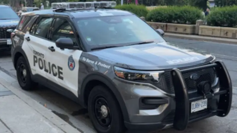 1 Hospitalized After Stabbing in Scarborough, Toronto Police Say