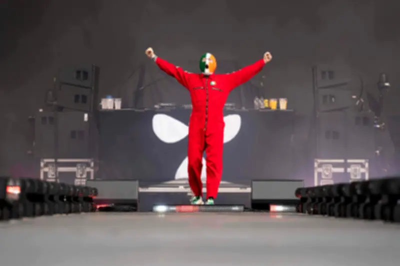 Controversial Rap Group Kneecap Plays Secret Gig in Berlin