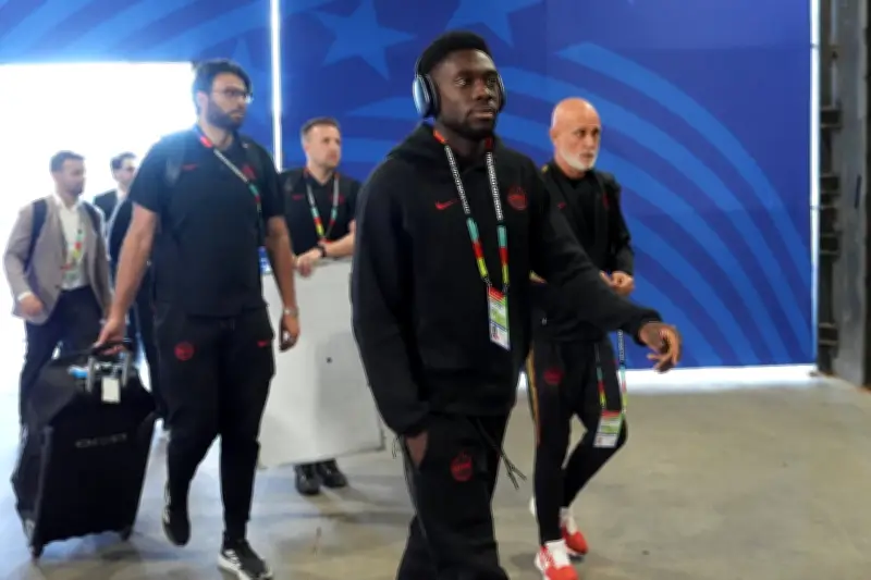Davies Says Hamstring Injury Kept Him Out of World Cup Knockout Game