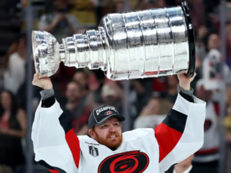 Edmonton Oilers sign Frederik Andersen to one-year, $2.8M deal