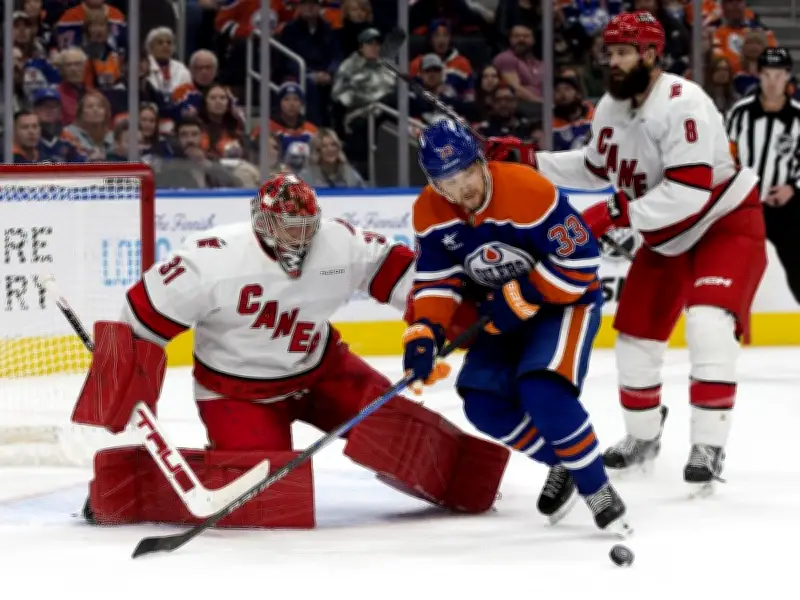 Edmonton Oilers Sign Stanley Cup Champion Goalie Frederik Andersen